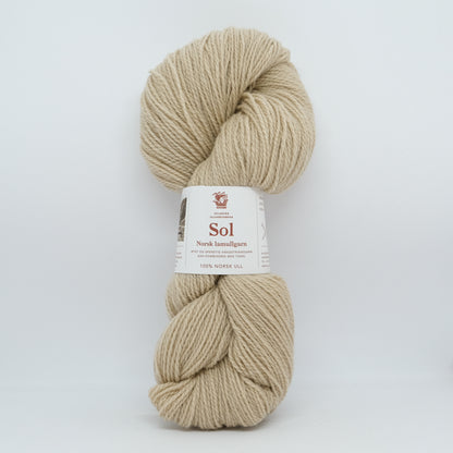 Hillesvåg Sol Lamullgarn – 100 % norsk lamull C1 Fin – 100 g/≈290 m