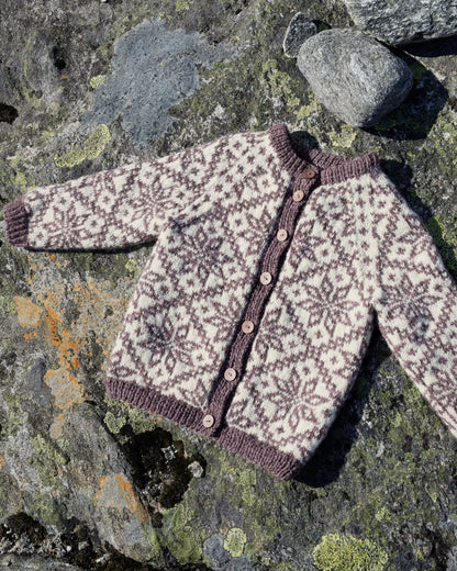 Fjelljakke i finull | Rauma | Strikkepakke