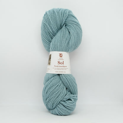 Hillesvåg Sol Lamullgarn – 100 % norsk lamull C1 Fin – 100 g/≈290 m