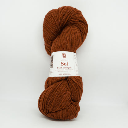 Hillesvåg Sol Lamullgarn – 100 % norsk lamull C1 Fin – 100 g/≈290 m