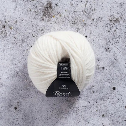 Svarta Fåret Tencel Blow – 58 % Tencel / 42 % alpakka – 50 g ≈ 100 m - utgående garn