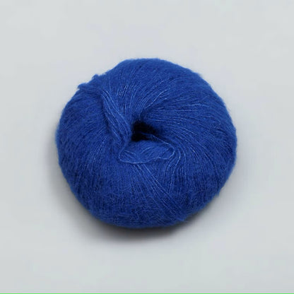 Rauma Alpaca Silk – 65 % babyalpakka, 25 % silke, 10 % ekstra fin merino – 25 g ≈ 200 m