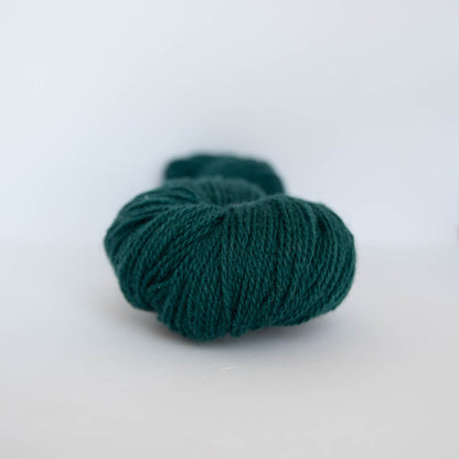 Hillesvåg Ask ullgarn – 100 % norsk ull – 100 g/≈315 m - utgående