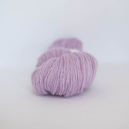 Hillesvåg Ask ullgarn – 100 % norsk ull – 100 g/≈315 m - utgående