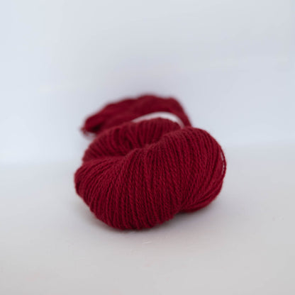 Hillesvåg Ask ullgarn – 100 % norsk ull – 100 g/≈315 m - utgående