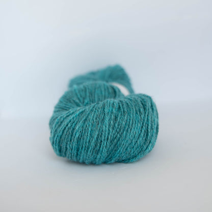 Hillesvåg Ask ullgarn – 100 % norsk ull – 100 g/≈315 m - utgående