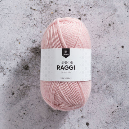 Järbo Junior Raggi – 75 % ull (superwash) / 25 % polyamid – 50 g/≈200 m