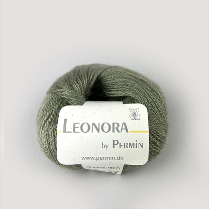by Permin Leonora - 50% silke, 40% ull, 10% mohair - 25g = 180 m