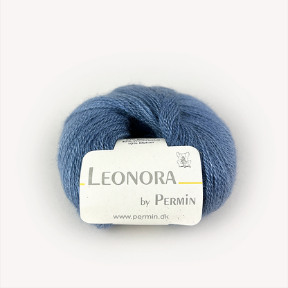 by Permin Leonora - 50% silke, 40% ull, 10% mohair - 25g = 180 m