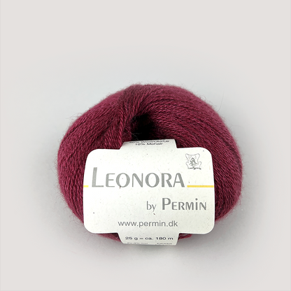 by Permin Leonora - 50% silke, 40% ull, 10% mohair - 25g = 180 m