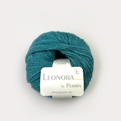 by Permin Leonora - 50% silke, 40% ull, 10% mohair - 25g = 180 m