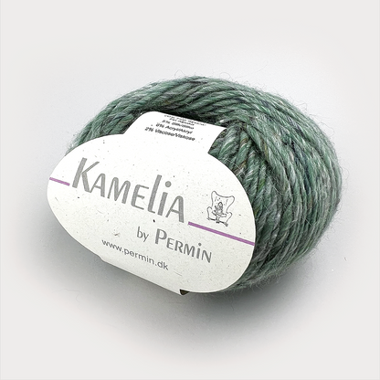 Kamelia by Permin – 67 % ull, 20 % alpakka, 5 % silke, 6 % akryl, 2 % viskose – 50 g ≈ 90 m