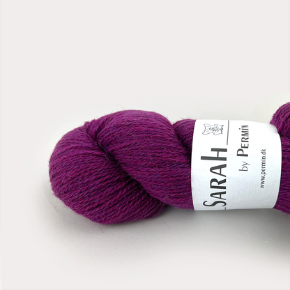 By Permin Sarah – 50% Merinoull / 50% Shetlandsull – 50 g ≈ 270 m
