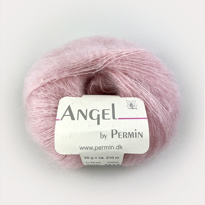 By Permin Angel – 70% Kid Mohair / 30% Silke – 25 g ≈ 210 m