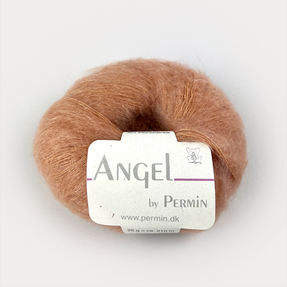 By Permin Angel – 70% Kid Mohair / 30% Silke – 25 g ≈ 210 m