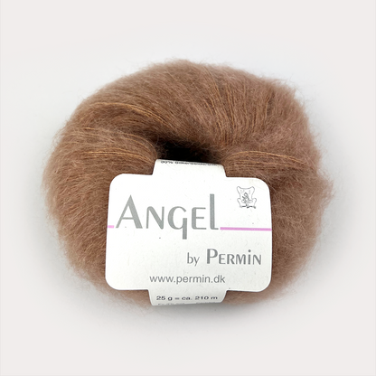 By Permin Angel – 70% Kid Mohair / 30% Silke – 25 g ≈ 210 m
