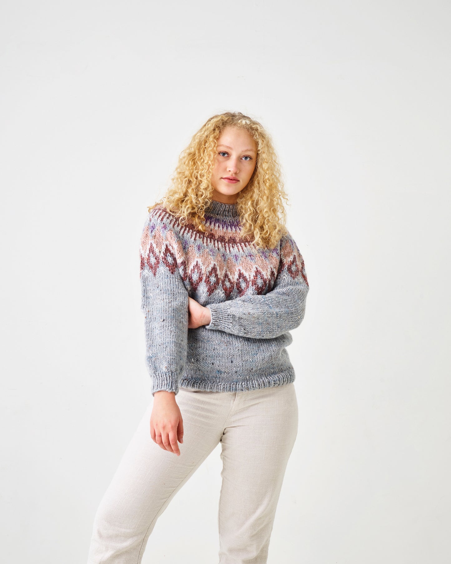 Kamelia sweater m/mønster | by Permin | Strikkepakke