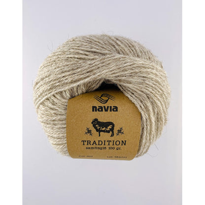 Navia Tradition – 100 % ull – 100 g ≈ 180 m - utgående garn