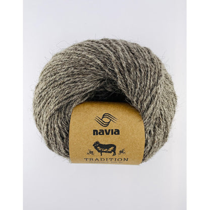 Navia Tradition – 100 % ull – 100 g ≈ 180 m - utgående garn