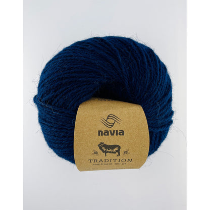 Navia Tradition – 100 % ull – 100 g ≈ 180 m - utgående garn