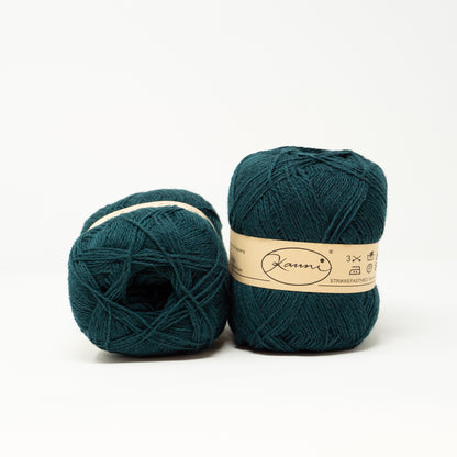Kauni Ensfarget 8/2 – 100 % ull - ensfarget ullgarn - 130-150 g ≈ ca. 400 m