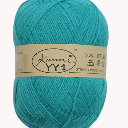 Kauni Ensfarget 8/2 – 100 % ull - ensfarget ullgarn - 130-150 g ≈ ca. 400 m
